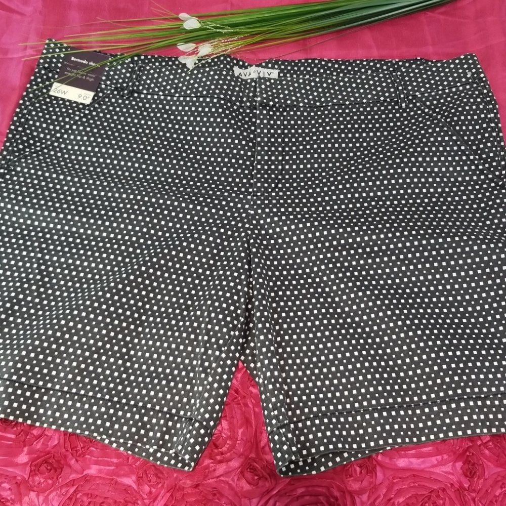 Ava & Viv Bermuda Shorts NWT